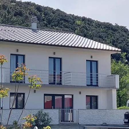 Holiday Apartments Cecilija Supetarska Draga Kültér fotó